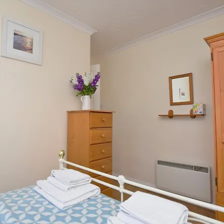2 Bed In 53635 Apartamento